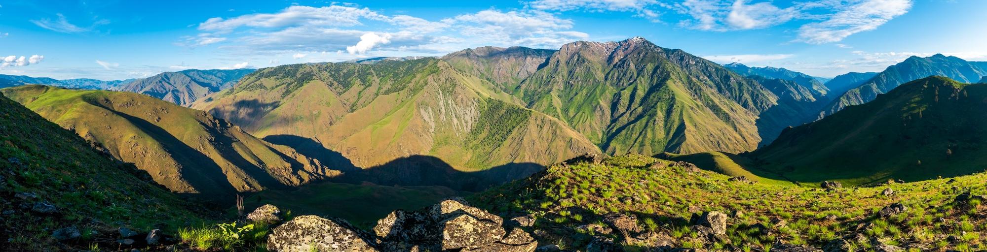 Panorama of Hells Canyon in the evening light.