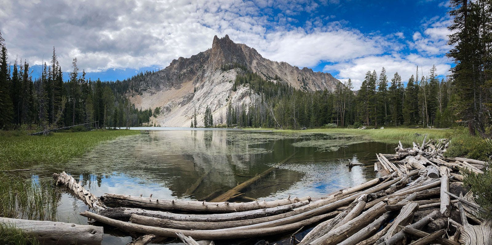 A lake in the Boulder Lakes Basin of the White Clouds Loop