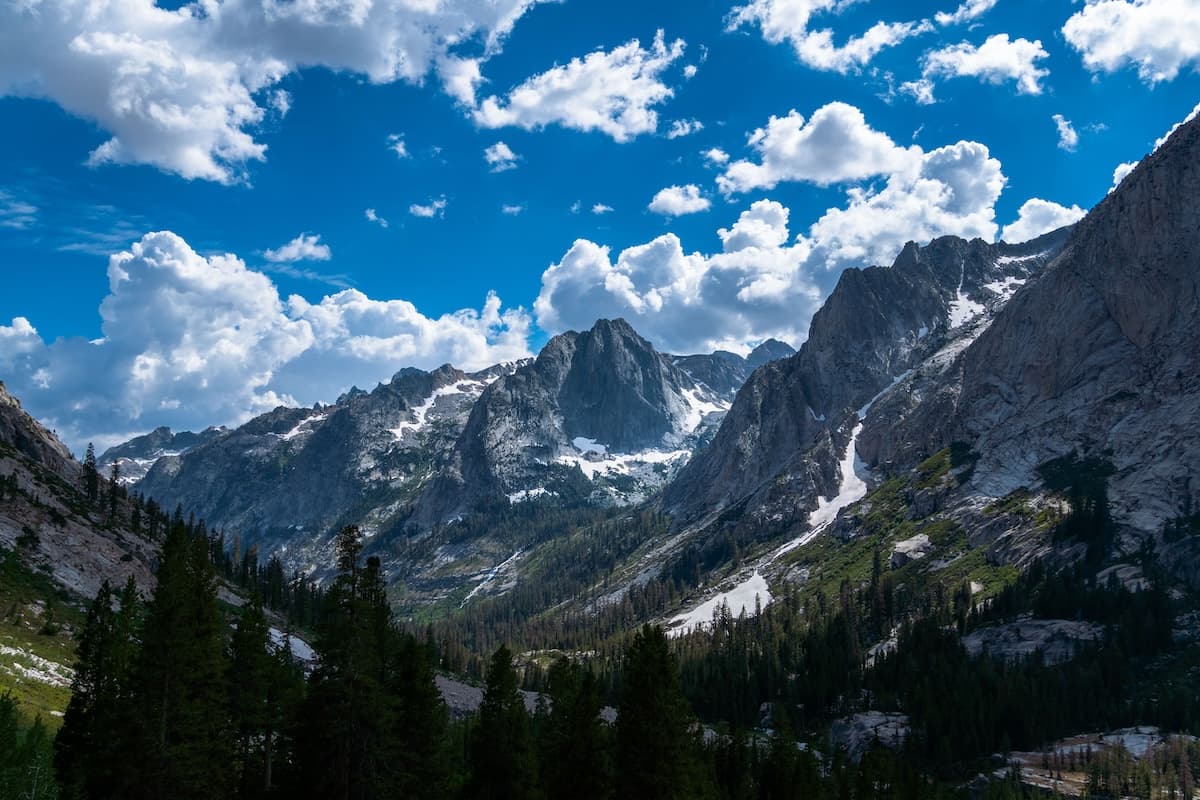 Glacier carved canyon in Kings Canyon National Park
