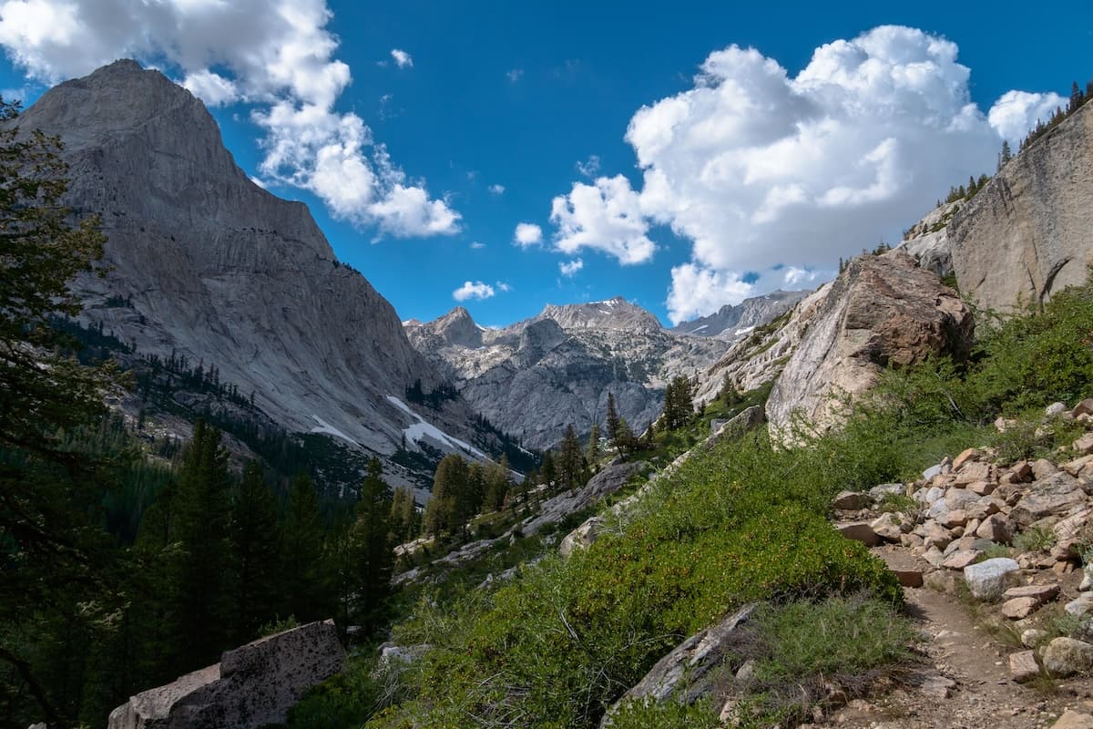 Trailside views of the canyon above the Middle Fork Kings River in Kings Canyon National Park
