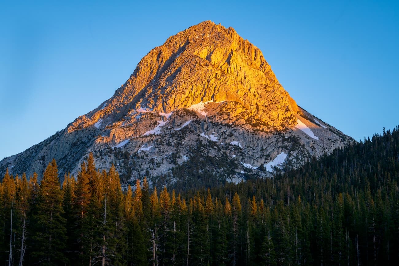 Sun setting on a peak in Evolution Valley in Kings Canyon National Park