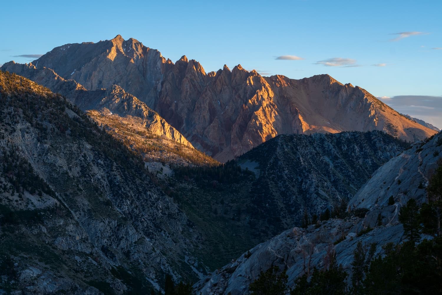 Sun kissed mountains from the Sabrina Basin