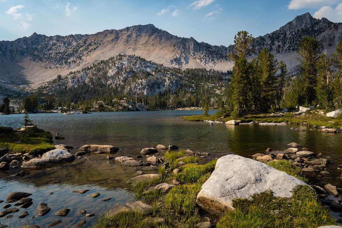 Hummock Lake in the Boulder Chain Lakes Basin along the White Clouds Loop