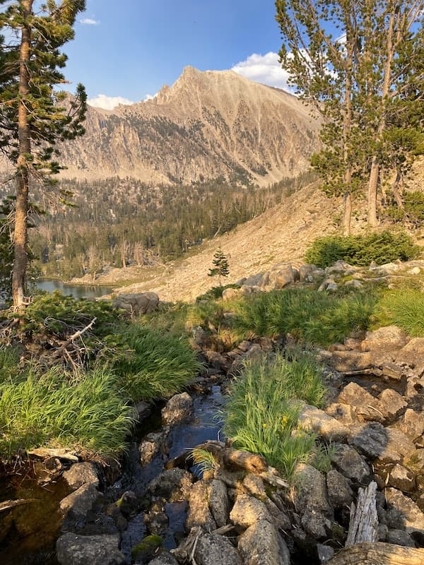 Hummock Lake in the Boulder Chain Lakes Basin along the White Clouds Loop