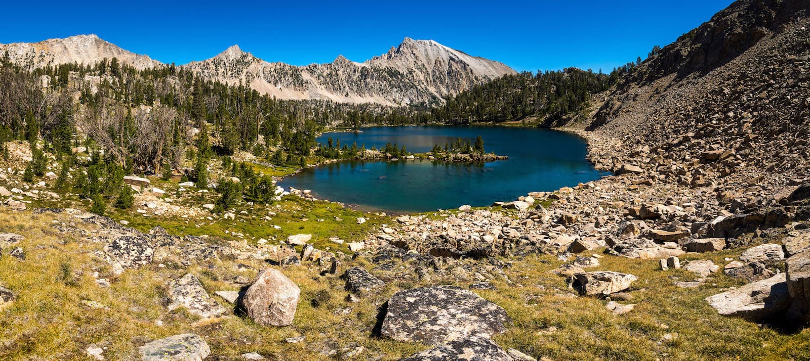 Scoop Lake on the White Clouds Loop trail
