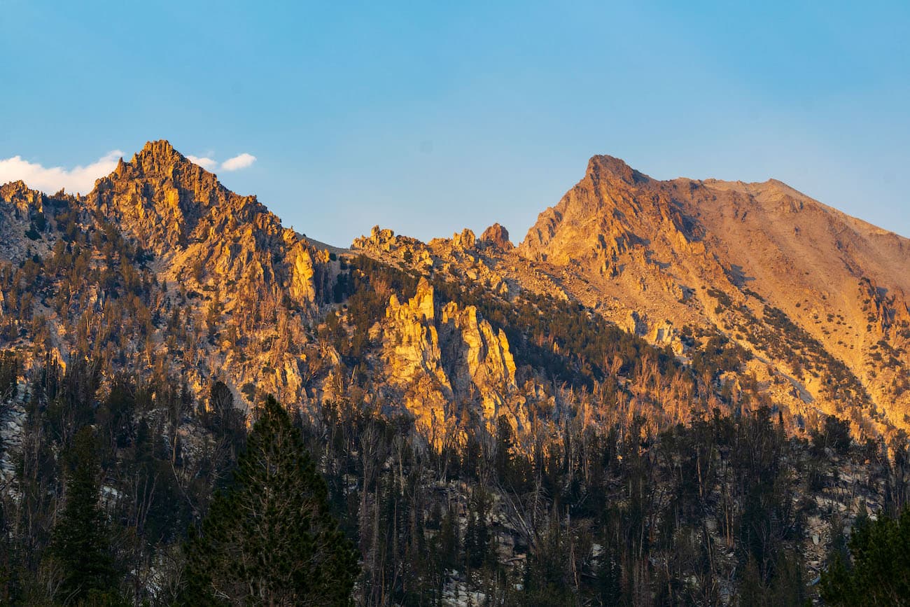 Sun setting on rocks in the Boulder Chain Lakes in Idaho's White Clouds Mountains